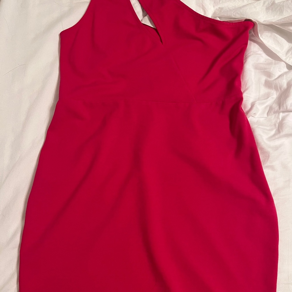 PINK Lulus Mini Dress with cutout